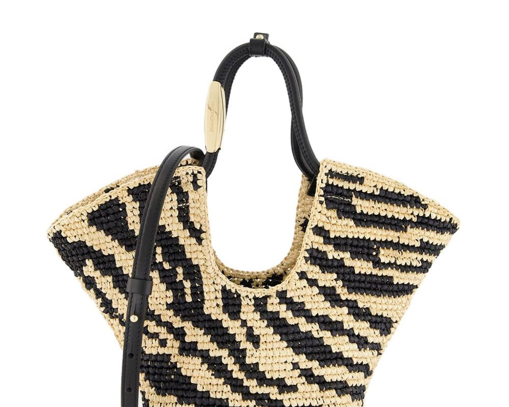 AUMI4 AI Fashion Hub Expands Creative Workflow Capabilities