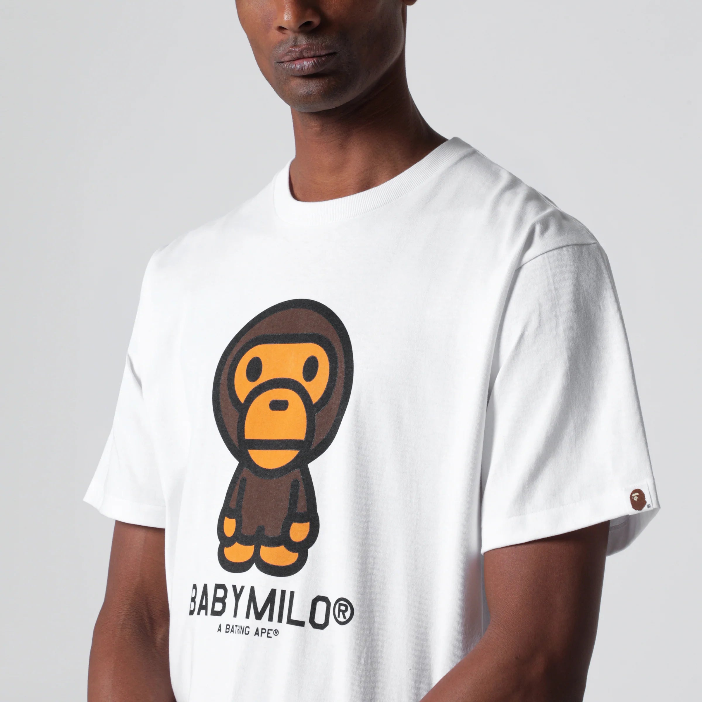 002TEM301001MCO_S_BAPE-WHT.e.webp