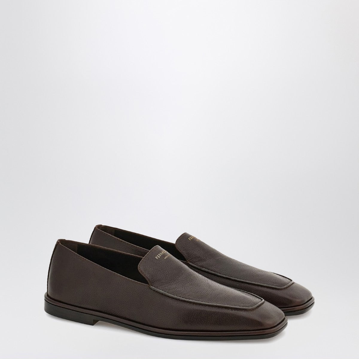 Mocassins en cuir marron foncé Ferragamo
