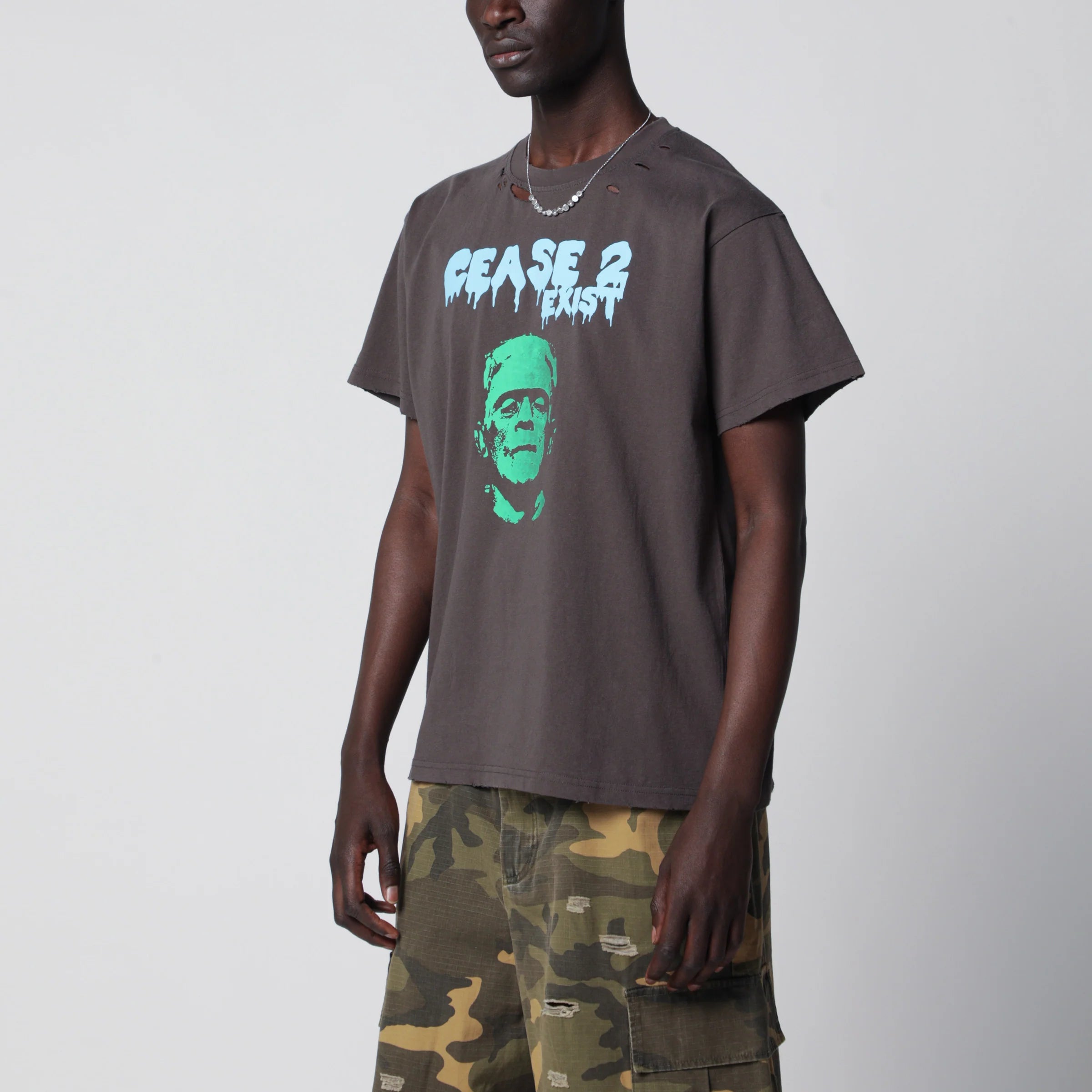 DAGGER Grey washed “Dead or Alive” distressed T-shirt
