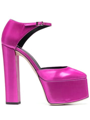 Giuseppe Zanotti con tacón de piel fucsia