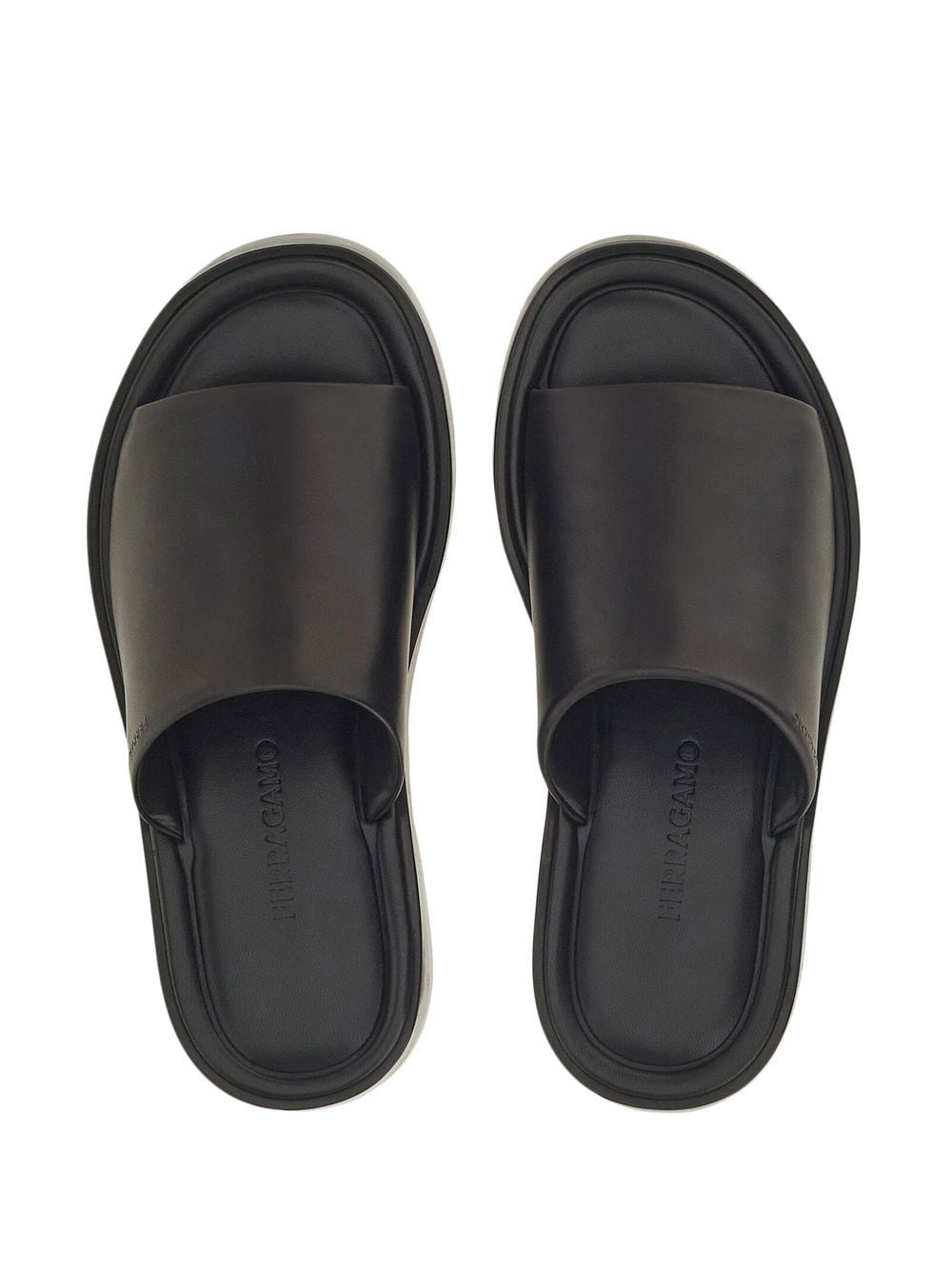 Sandales Ferragamo noires