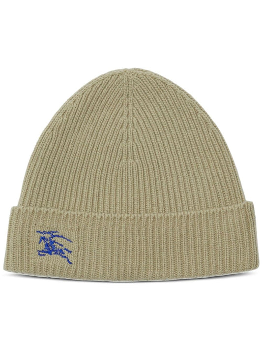 Burberry beige cashmere beanie — Equestrian Knight