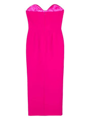 Les nouveautés d'Ilkyaz Ozel : robes en crêpe fuchsia