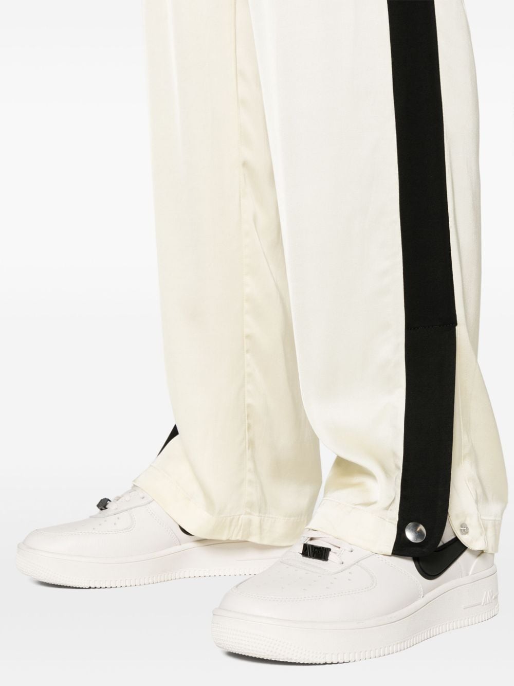 Pantalon Blue Sky Inn Beige à rayures satinées