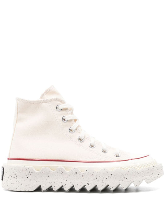 Converse Sneakers Beige — Timeless Cotton Canvas Comfort