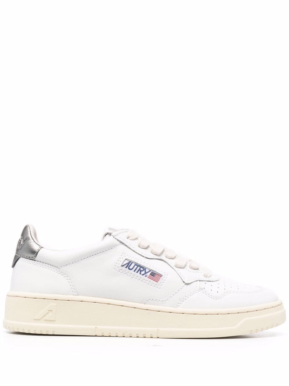 AUTRY Sneakers Silver — Effortless Shine, Everyday Comfort