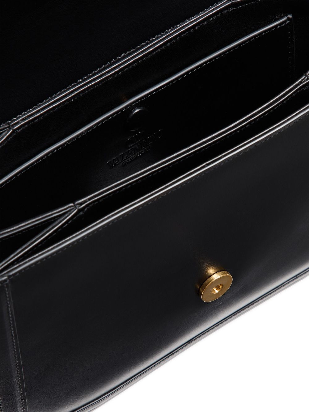 Sacs Valentino Garavani. Sac bandoulière en cuir noir