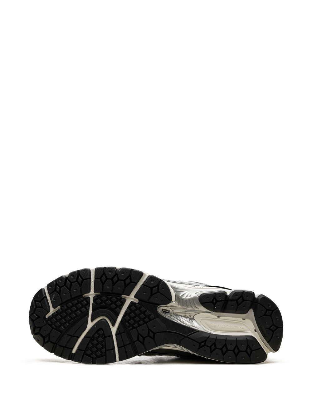 Zapatillas New Balance blancas estilo deportivo clásico