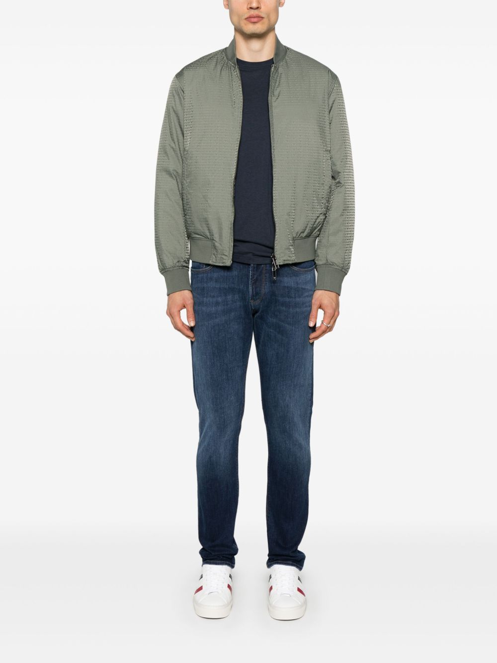 Vaqueros Emporio Armani corte clásico azul