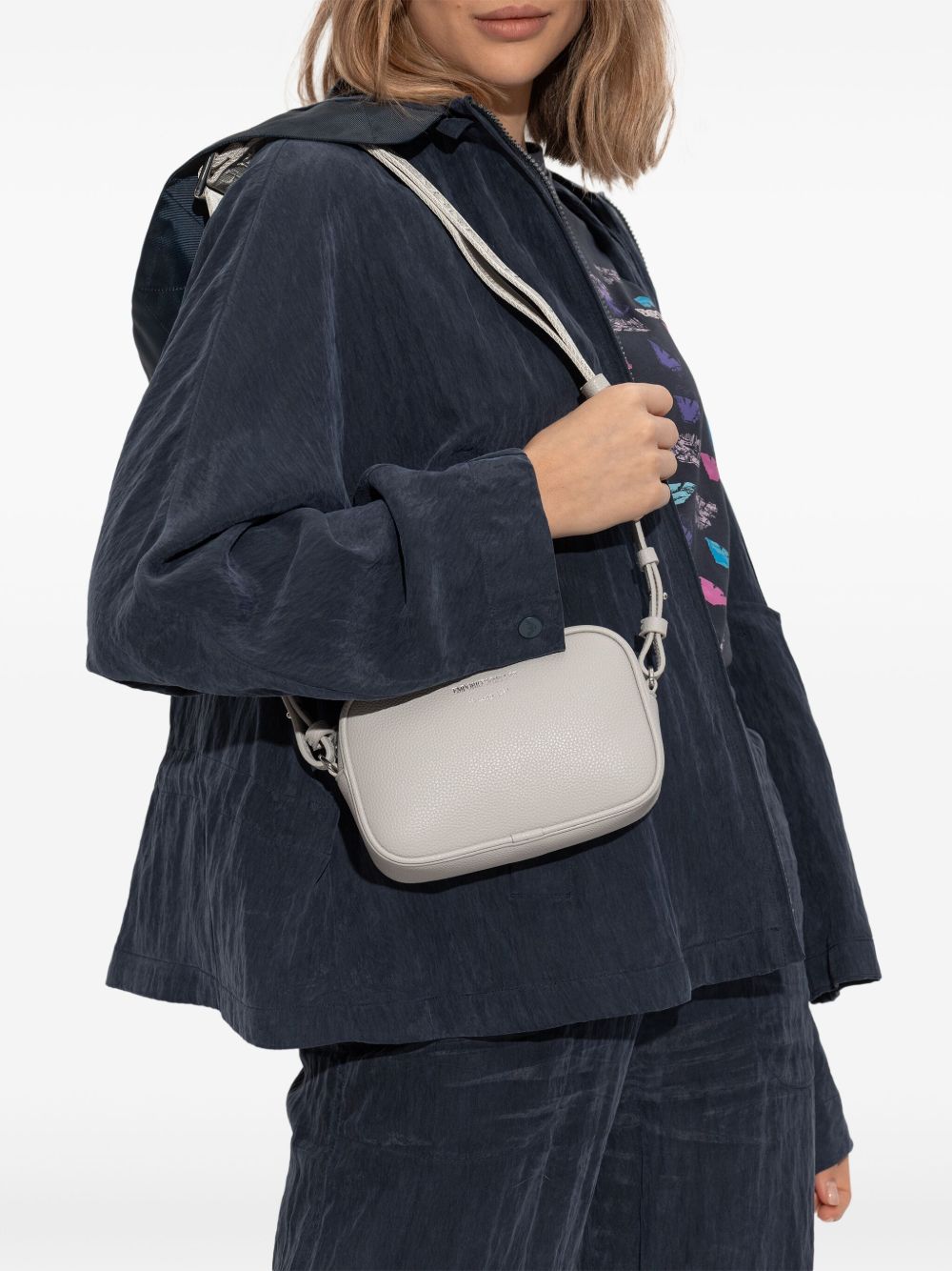 Sac bandoulière Emporio Armani avec plaque logo