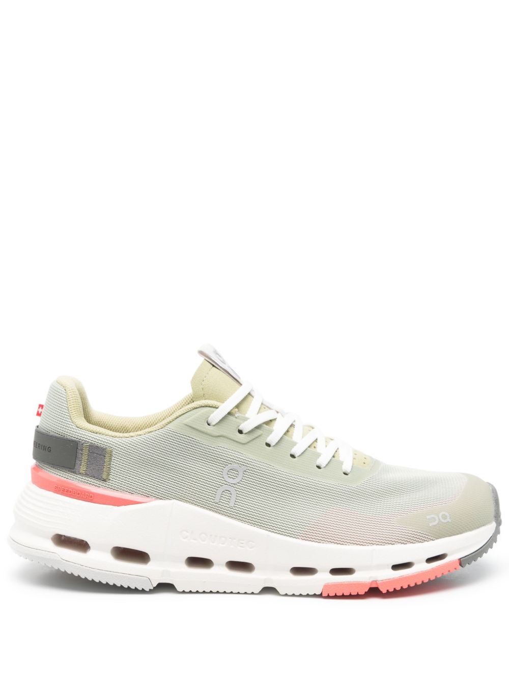 Sur ON Sneakers Cloudnova Form 2 Blanches