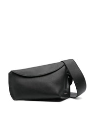 Sacs Alexander McQueen. Sac bandoulière en cuir noir