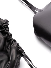 Sacs Jil Sander. Sac bandoulière en cuir noir