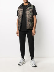 T-shirts et polos Emporio Armani T-shirt en coton noir avec logo