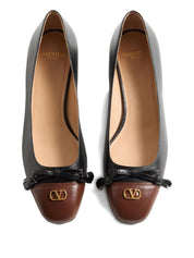 Chaussures plates Valentino Garavani noires