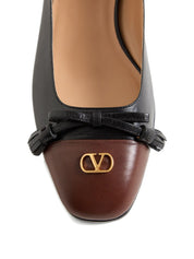 Chaussures plates Valentino Garavani noires