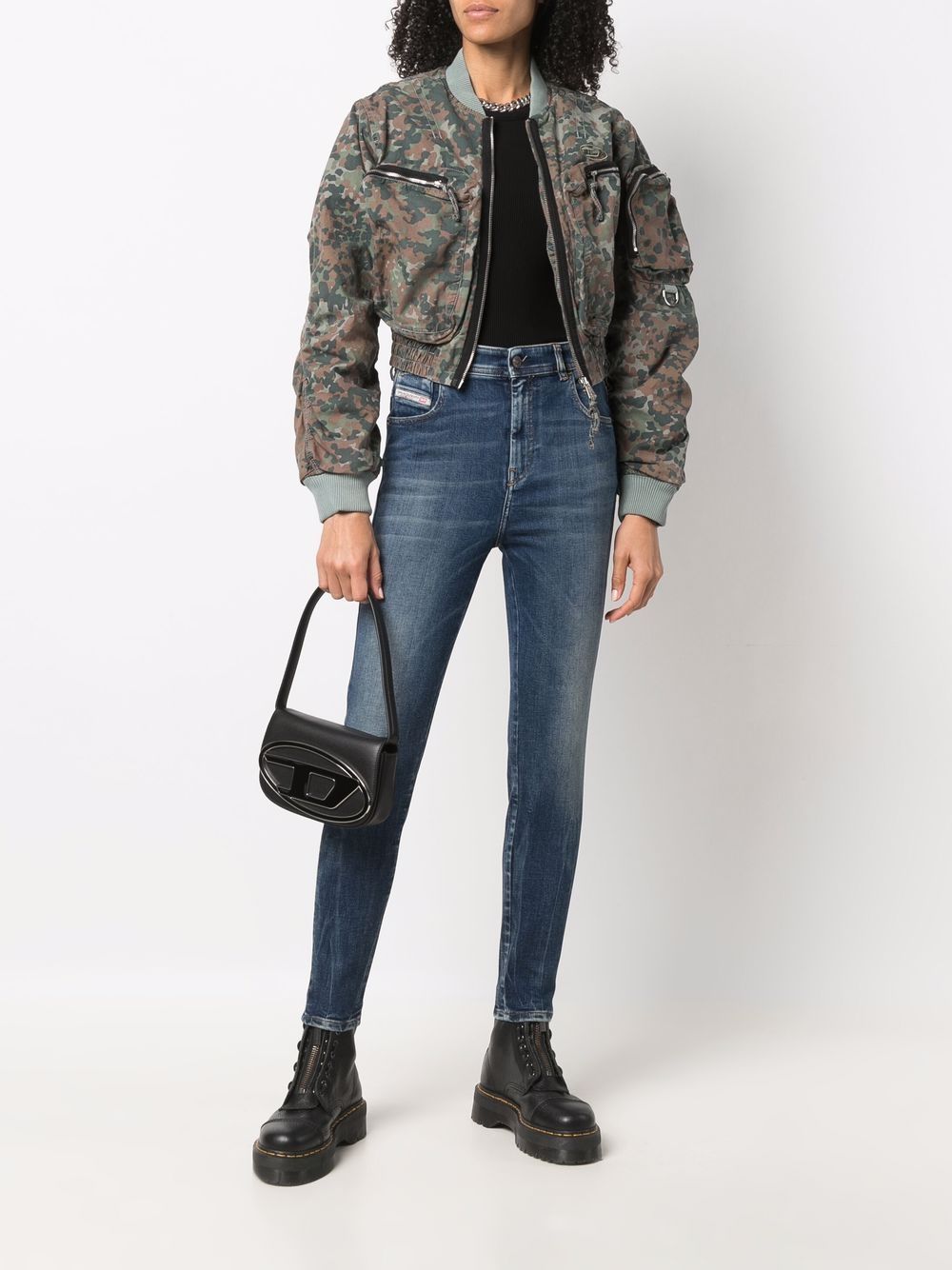 Sacs Diesel. Sac bandoulière en cuir noir