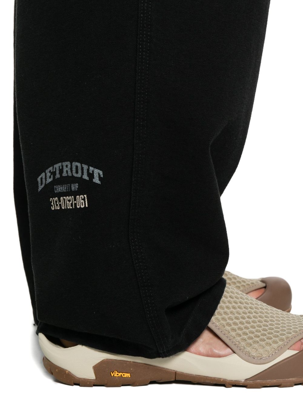 Carhartt Wip Pre Trousers Black in silk and nylon