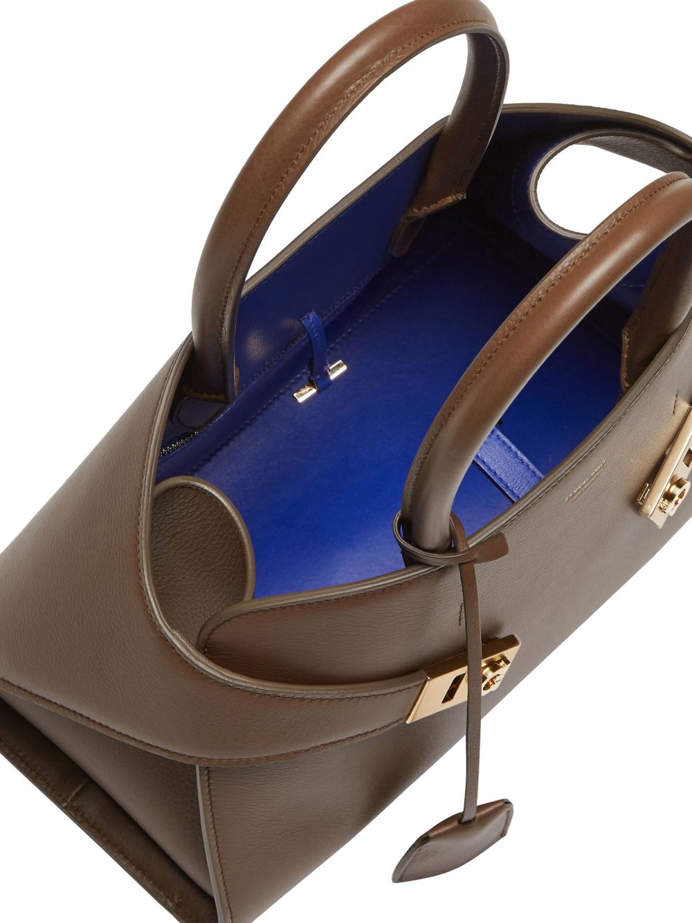 Sacs Ferragamo. Sac fourre-tout en cuir rose