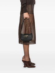 Sacs Ferragamo. Sac bandoulière en cuir noir