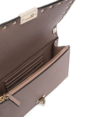 Valentino Garavani Bolsos.. Mini bolso de piel color polvo