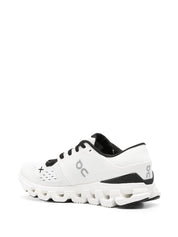 ON Sneakers Cloud X 4 en tricot ivoire