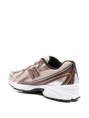 Zapatillas New Balance de malla beige con cordones