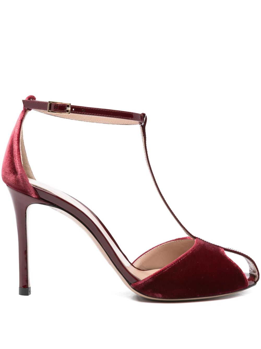 EMPORIO ARMANI EXCLUSIVE With Heel Red