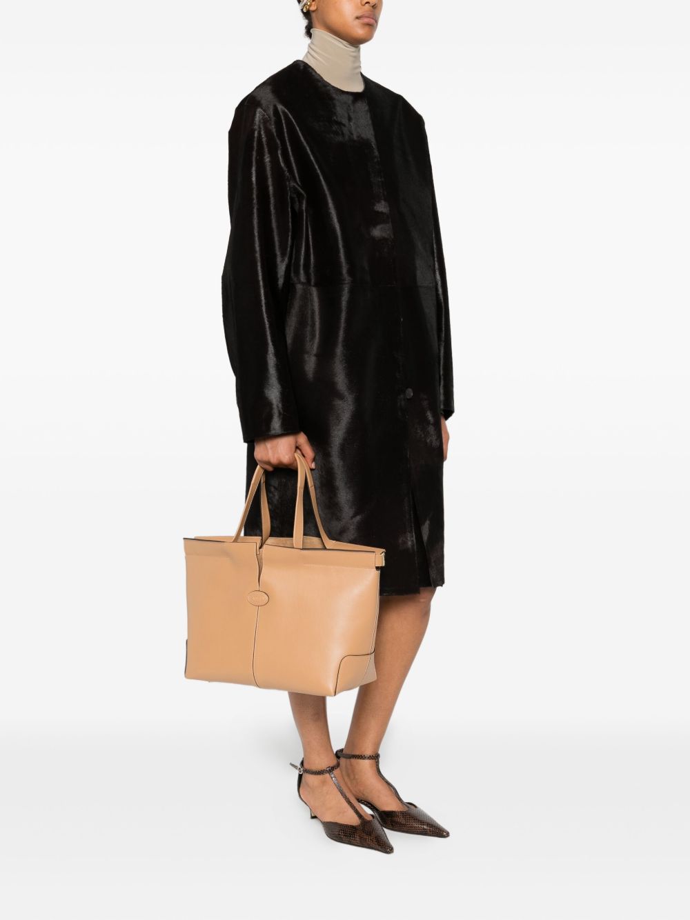Tod'S Camel Leather Shopping Bag