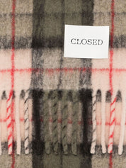 Closed Scarfs Pink wool scarf