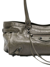 Sacs Balenciaga. Sac bandoulière en cuir vert