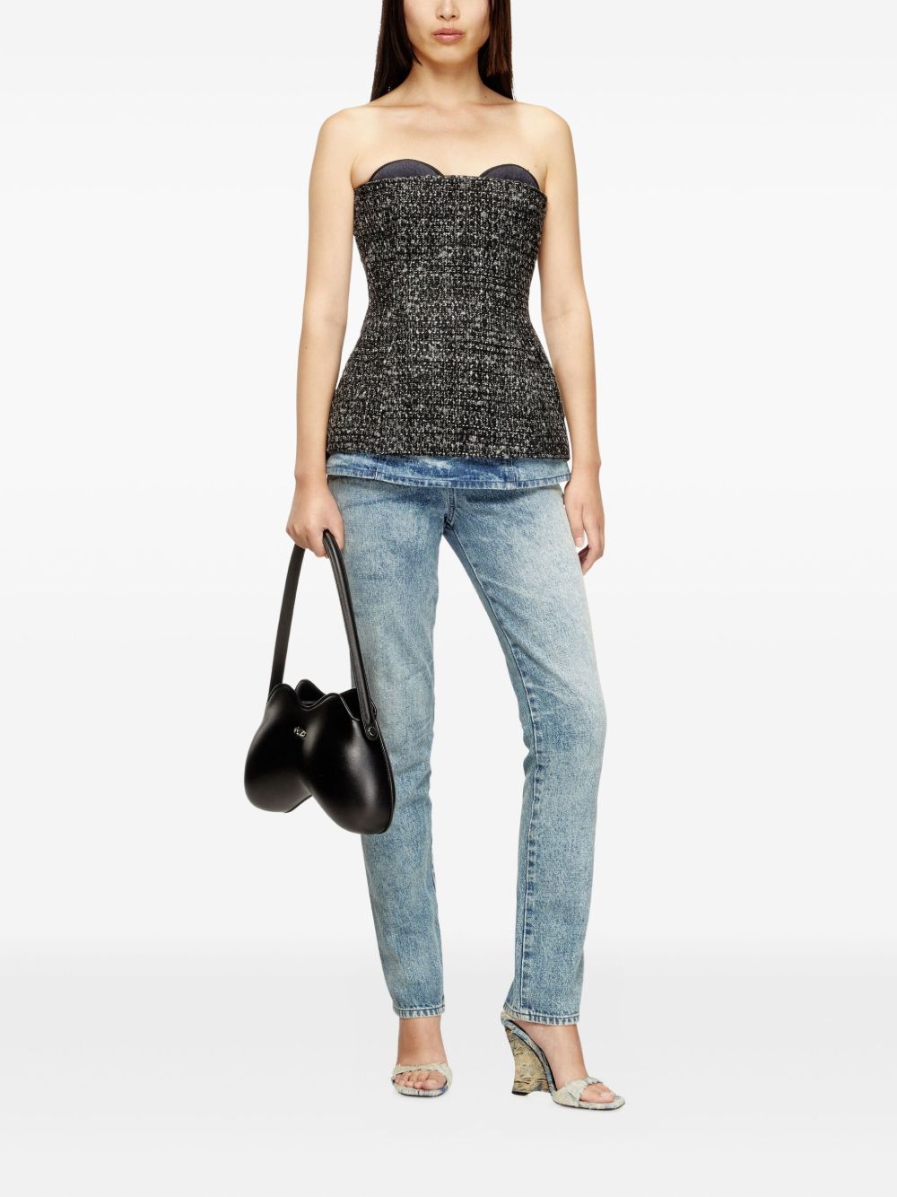 Sacs Diesel. Sac bandoulière incurvé noir