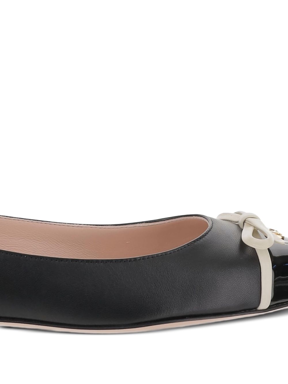 Valentino Garavani Flat shoes Black