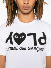 Comme des Garçons White T-shirt: Effortless Elegance