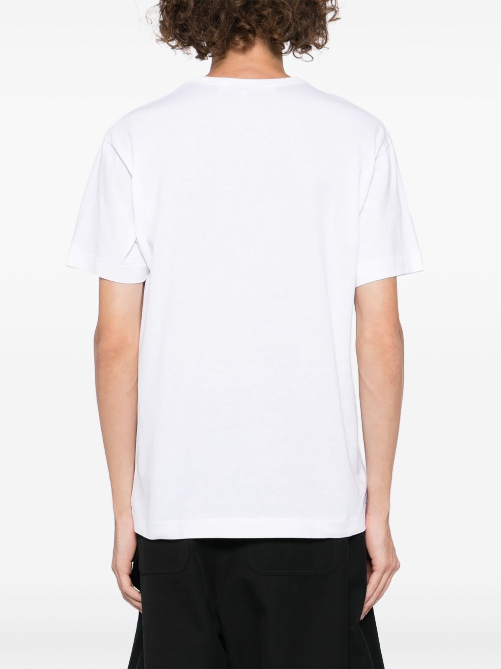 Comme des Garçons White T-Shirt: Effortless Elegance