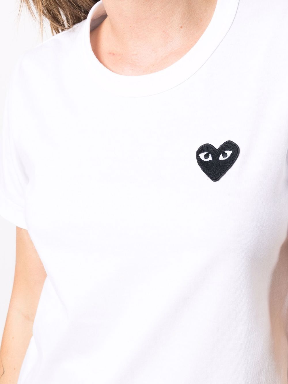 Comme des Garçons White T-Shirt: Effortless Elegance