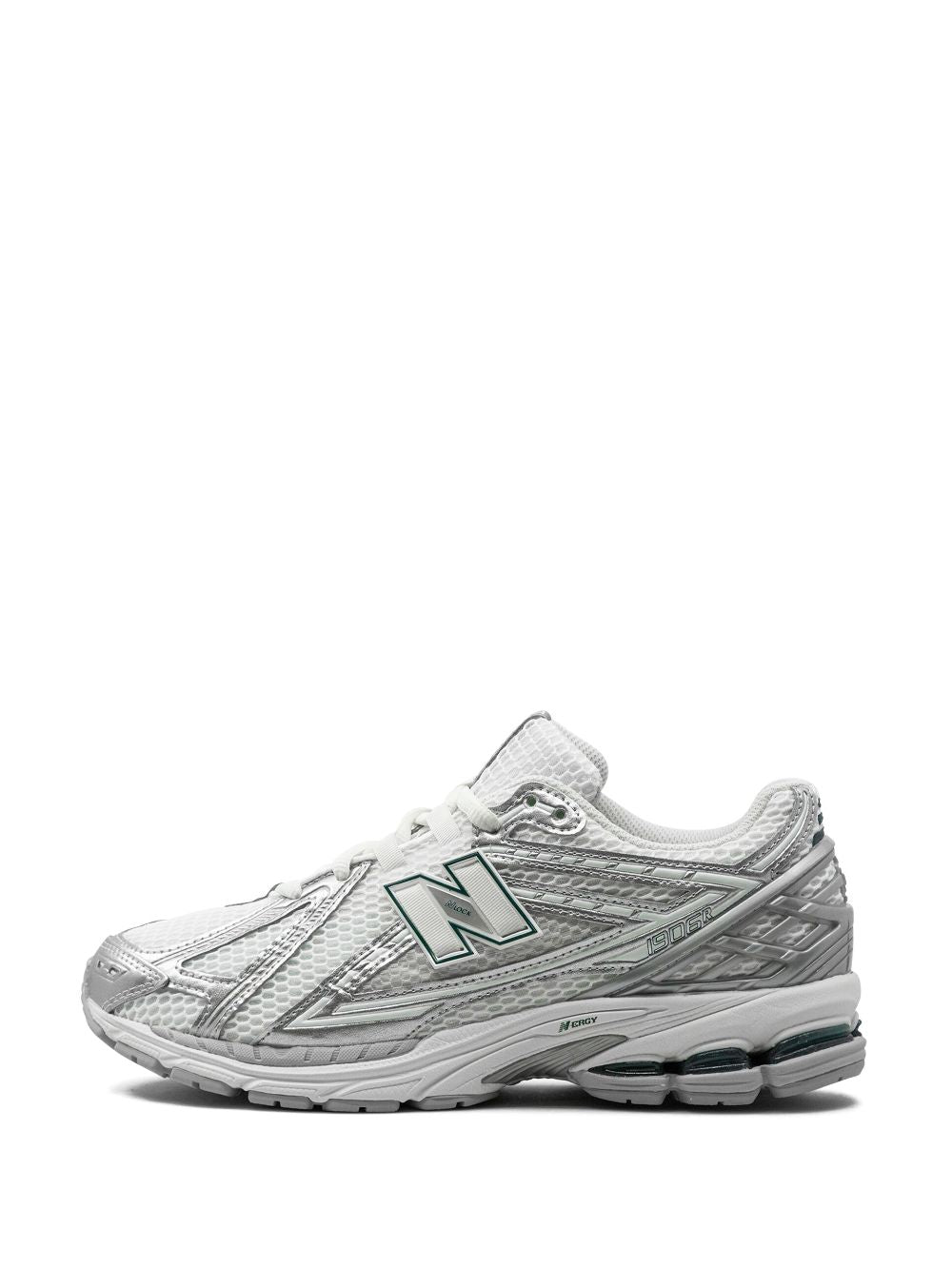 New Balance Sneakers Silver — Men’s Designer Sneakers