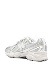 New Balance Sneakers Silver