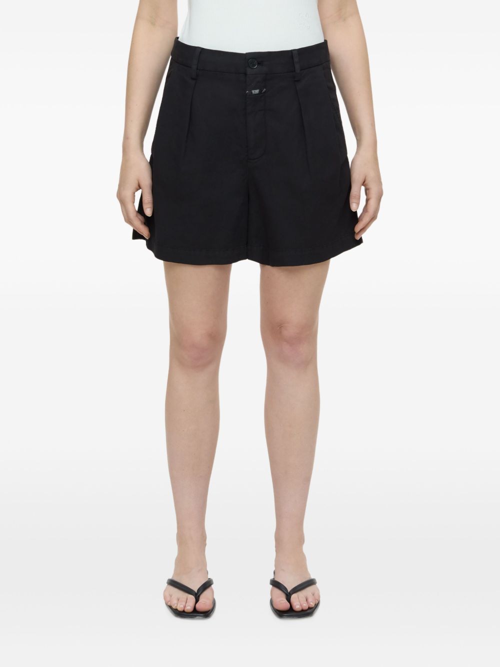 Closed Shorts — Cotton & Linen Short Trousers