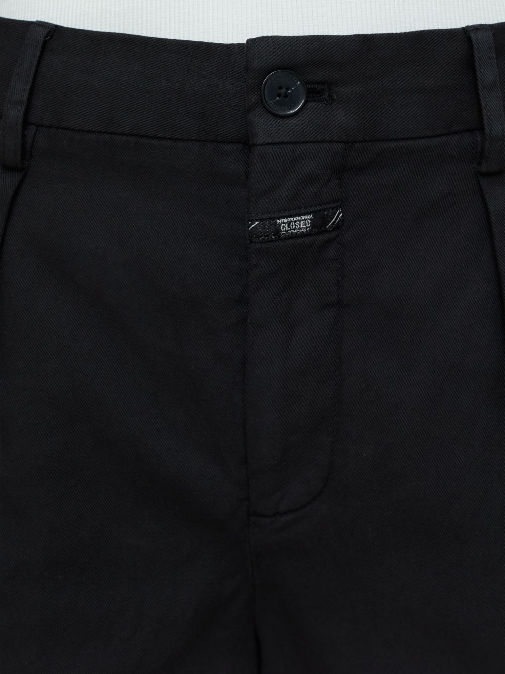 Closed Shorts — Cotton & Linen Short Trousers