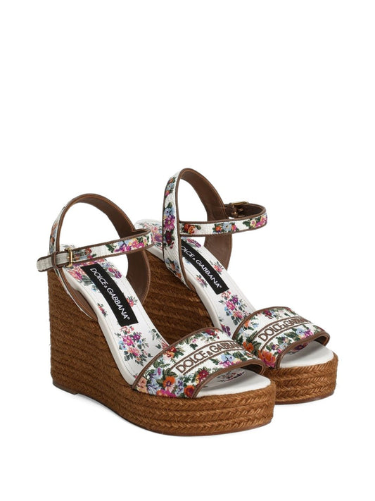 Dolce & Gabbana Sandals Pink