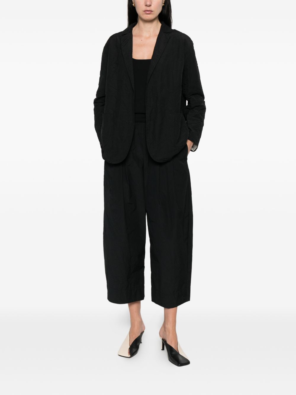 Apuntob Jackets — Black Cotton Blazer for Women