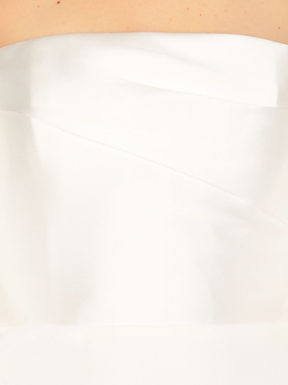 Solace London Floris Maxi Dress — White Off-Shoulder (55€)