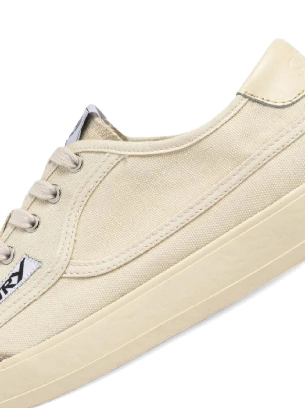 Autry Windscape Low Sneakers — Crema Women's Sneakers