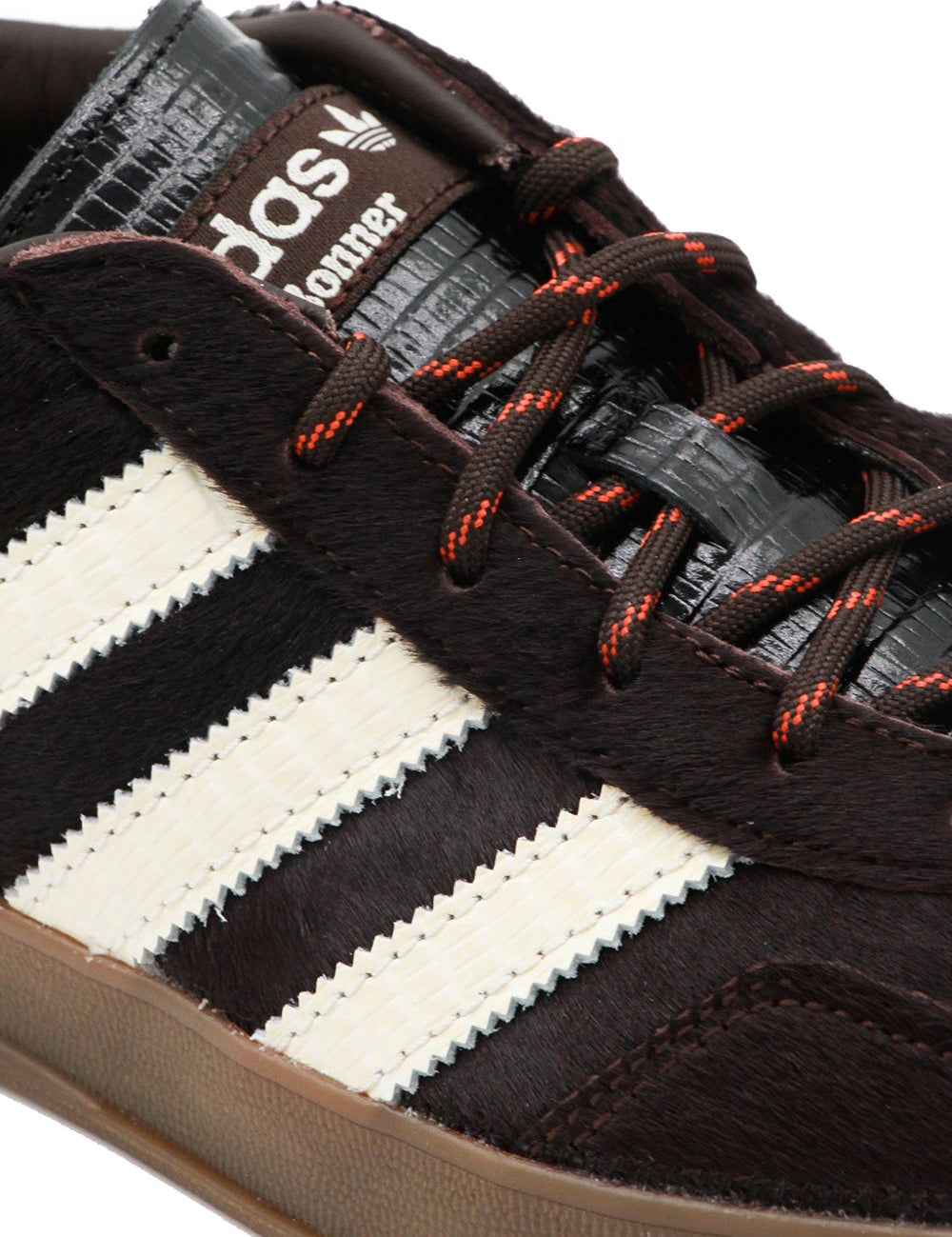 190190743---ss26---adidasbywalesbonner---kk3640dcoffeewhiteblack_1_p.jpg