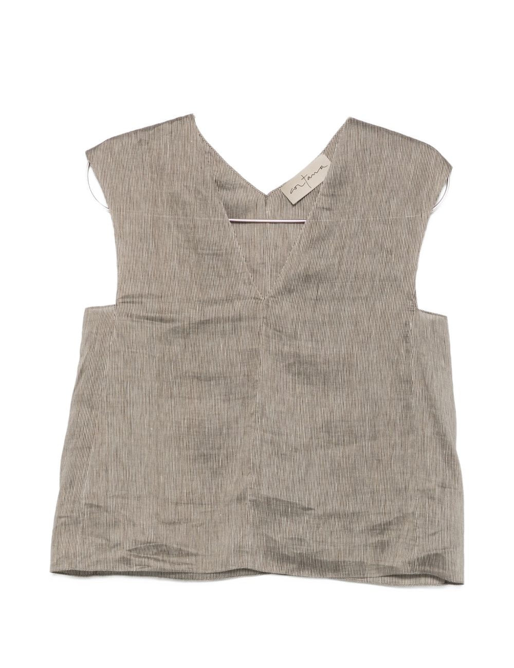 190191552---ss26---cortanamain---a0614greyvisionstripes.jpg