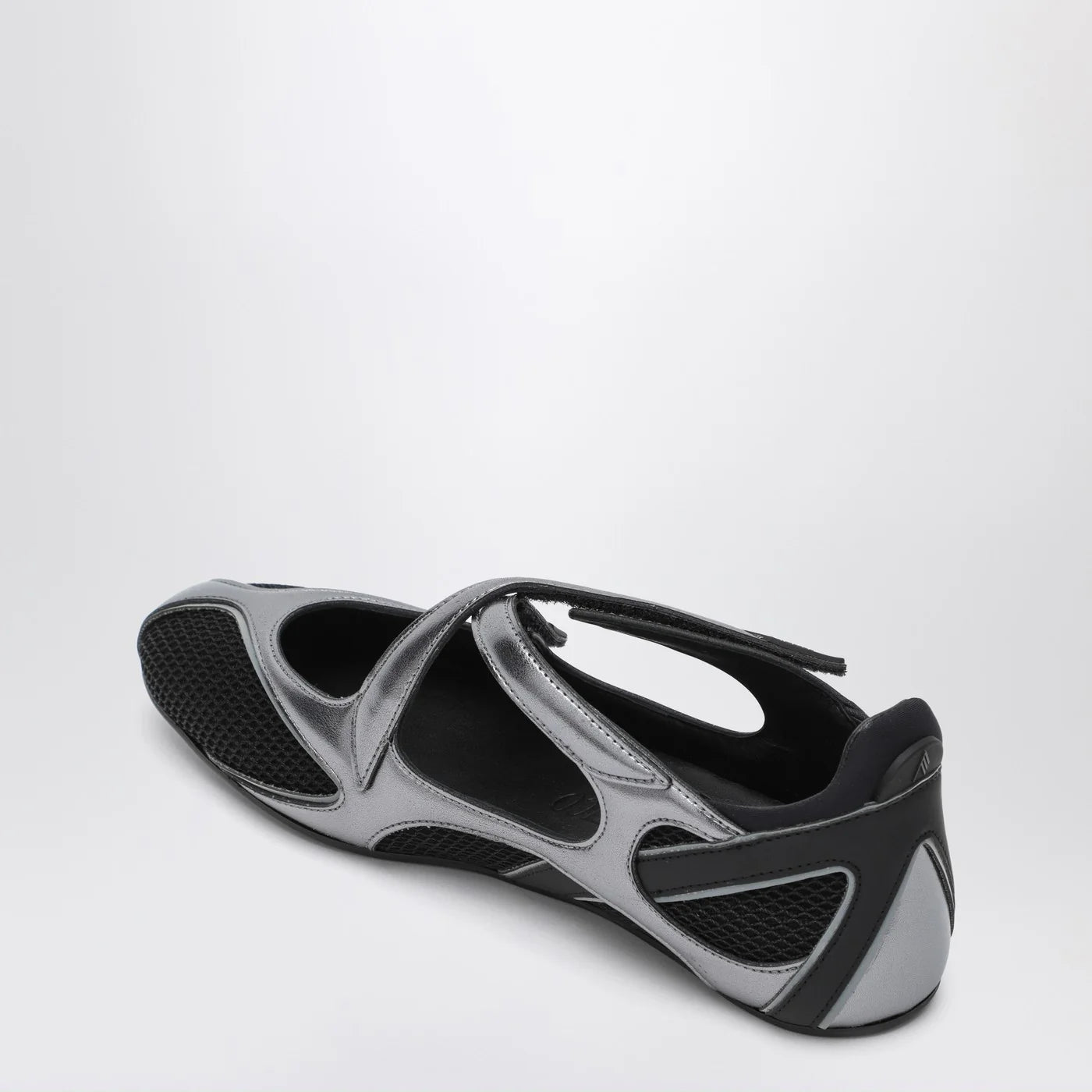 250WSH0087MIX024AA_S_ATTIC-100.d.webp