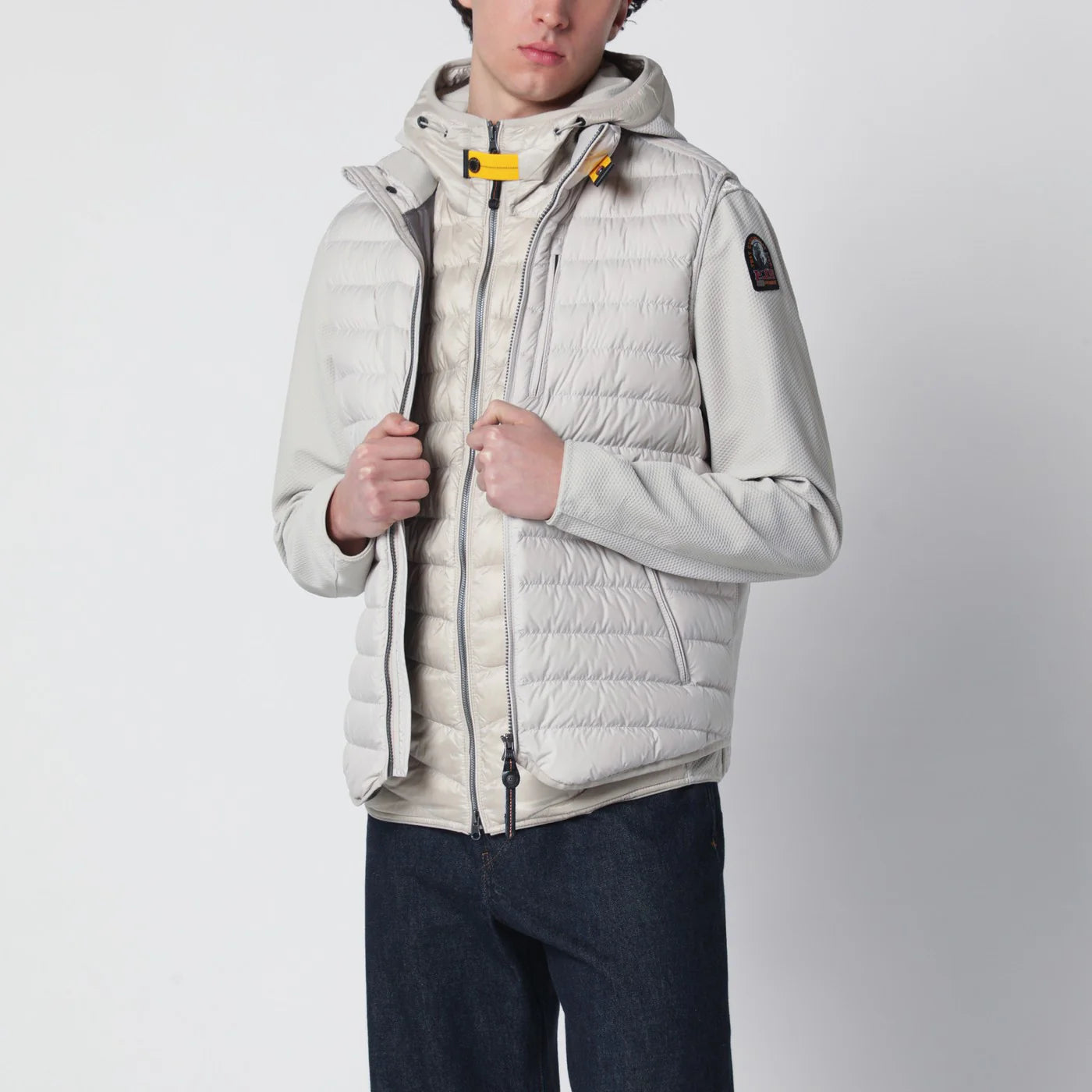 26SMPMPUSL01NY_S_PARA-0269.a.webp
