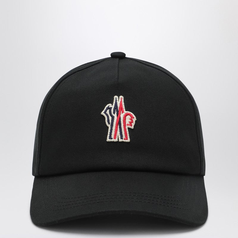 Casquette Moncler Grenoble noire avec visière et patch logo